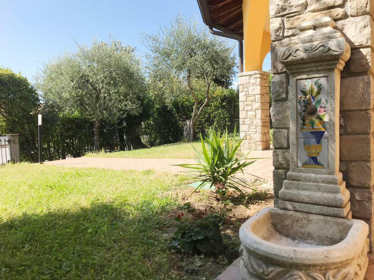 Villa The Sweet Rose With Pool Manerba del Garda Exterior foto